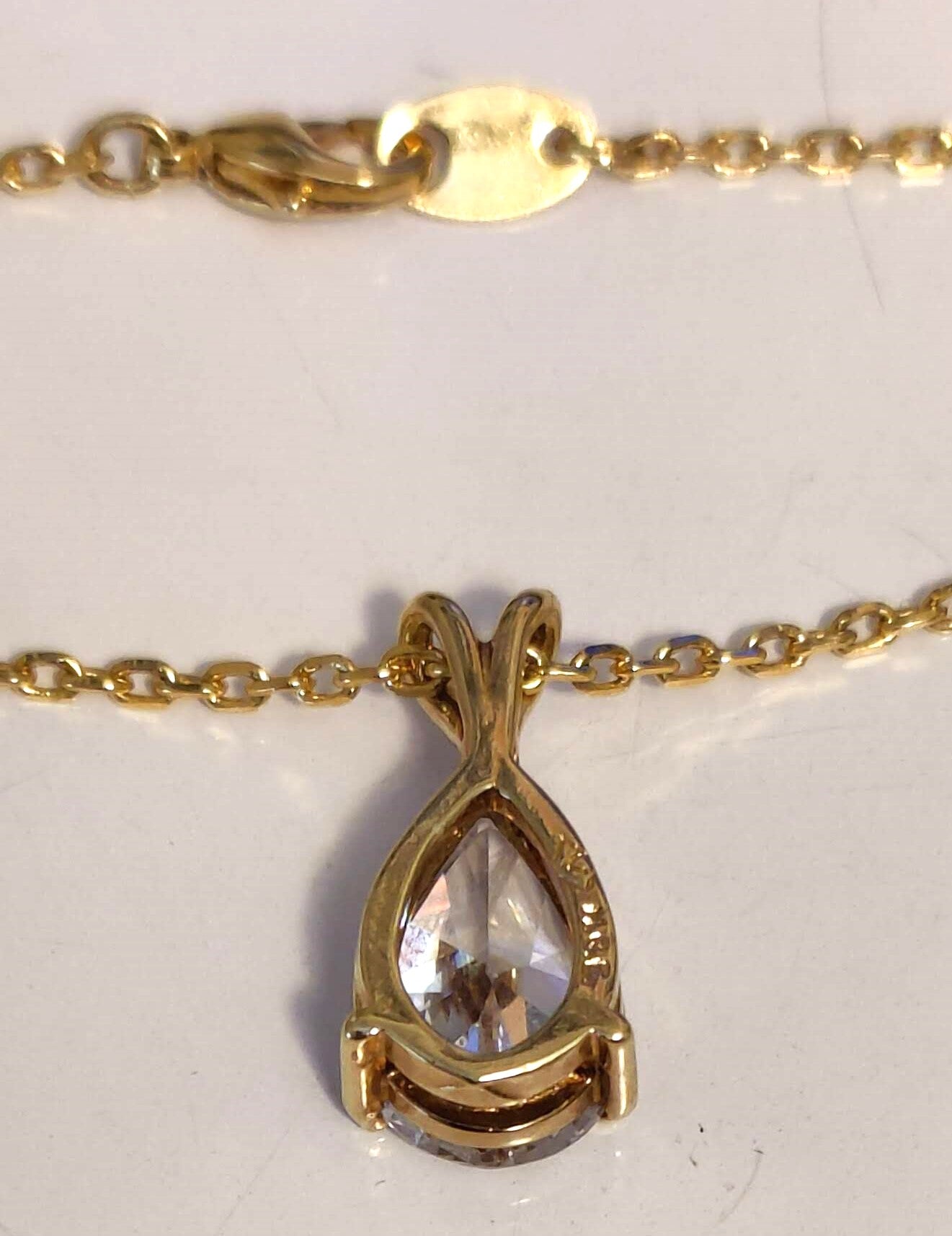 Beautiful Pear-shape Clear Faceted Stone Mounted in Gold-tone Pendant w/20" Chain