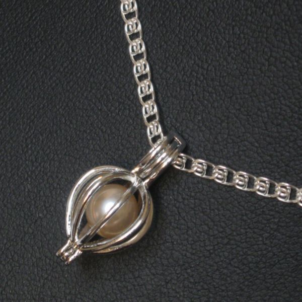 Freshwater 7-8mm Pearl with Sterling Silver Cage