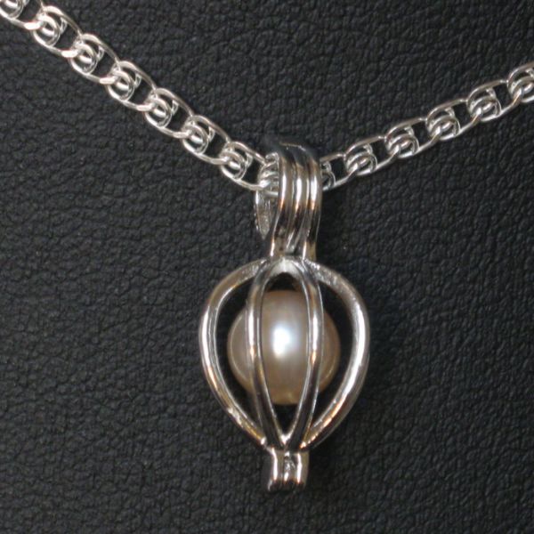 Freshwater 7-8mm Pearl with Sterling Silver Cage